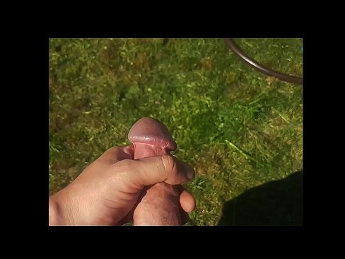 ❤️ Hottie beroa bere pussy arrosa izorratu egiten du eta udako lorategi batean squirt batekin esperma egiten du ❤️❌ Porno %eu.xxxtun.ruan ❌❤